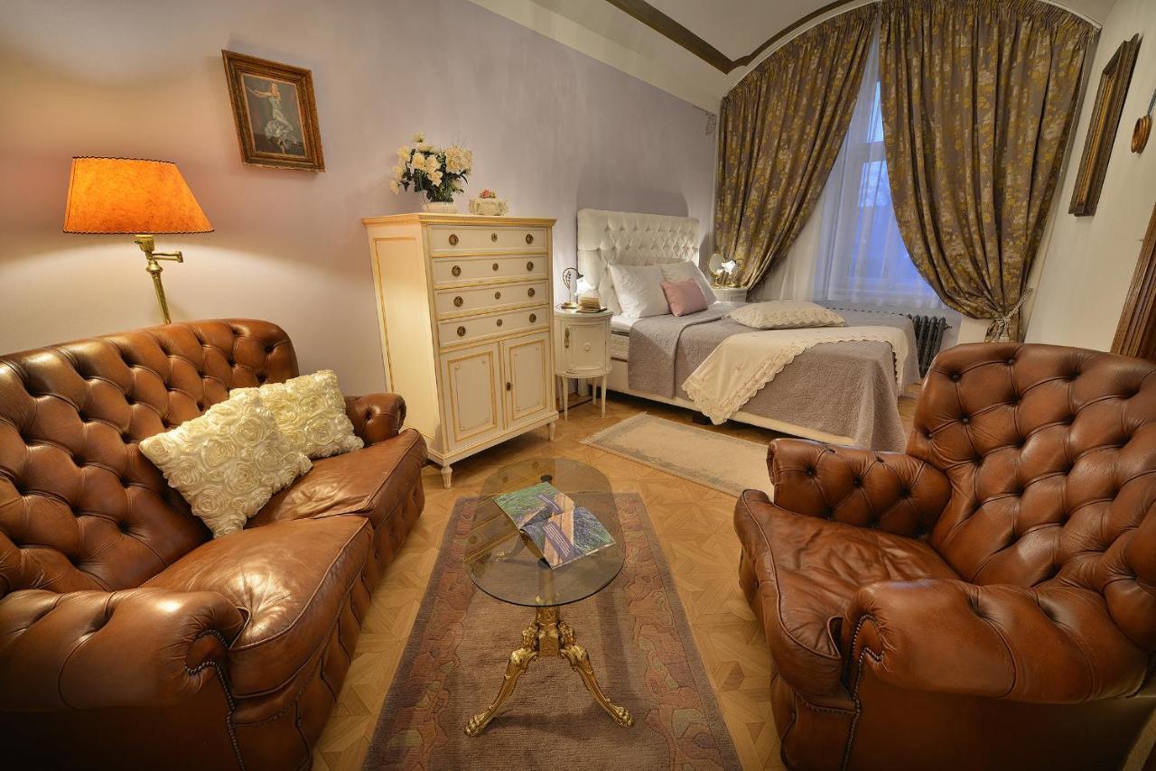 Apartman Dalia Janáčkovo nábřeží Praga Exterior foto