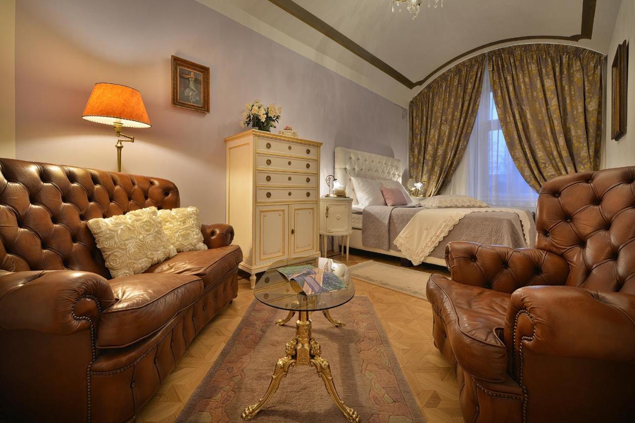 Apartman Dalia Janáčkovo nábřeží Praga Exterior foto